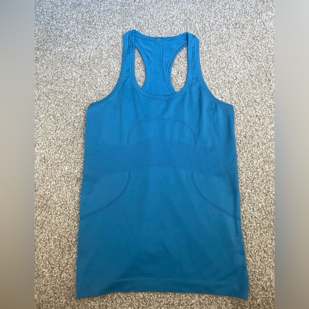 Lululemon swiftly tech tank top size 6